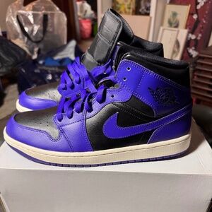 Jordan 1 Mid-Purple Black (Women's)